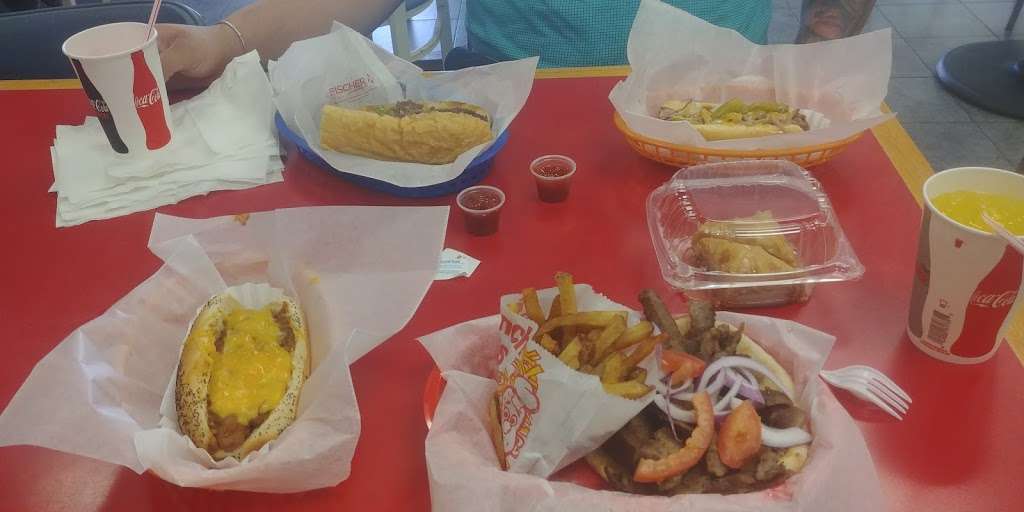 Droopys Gyros | 1275 Sheridan Rd N, Winthrop Harbor, IL 60096, USA | Phone: (847) 872-2200