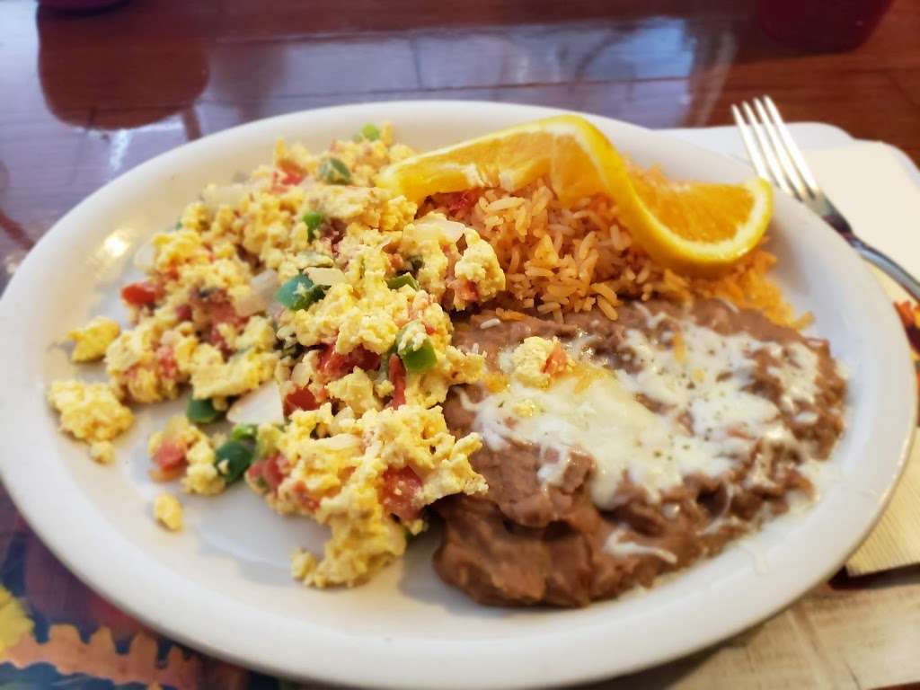 Los Portales Mexican Grill - Montclair | 10244 Central Ave, Montclair, CA 91763, USA | Phone: (909) 621-2013