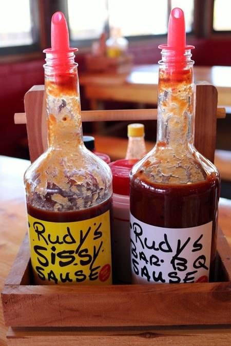 Rudys "Country Store" and Bar-B-Q | 2321 Carlisle Blvd NE, Albuquerque, NM 87110, USA | Phone: (505) 884-4000