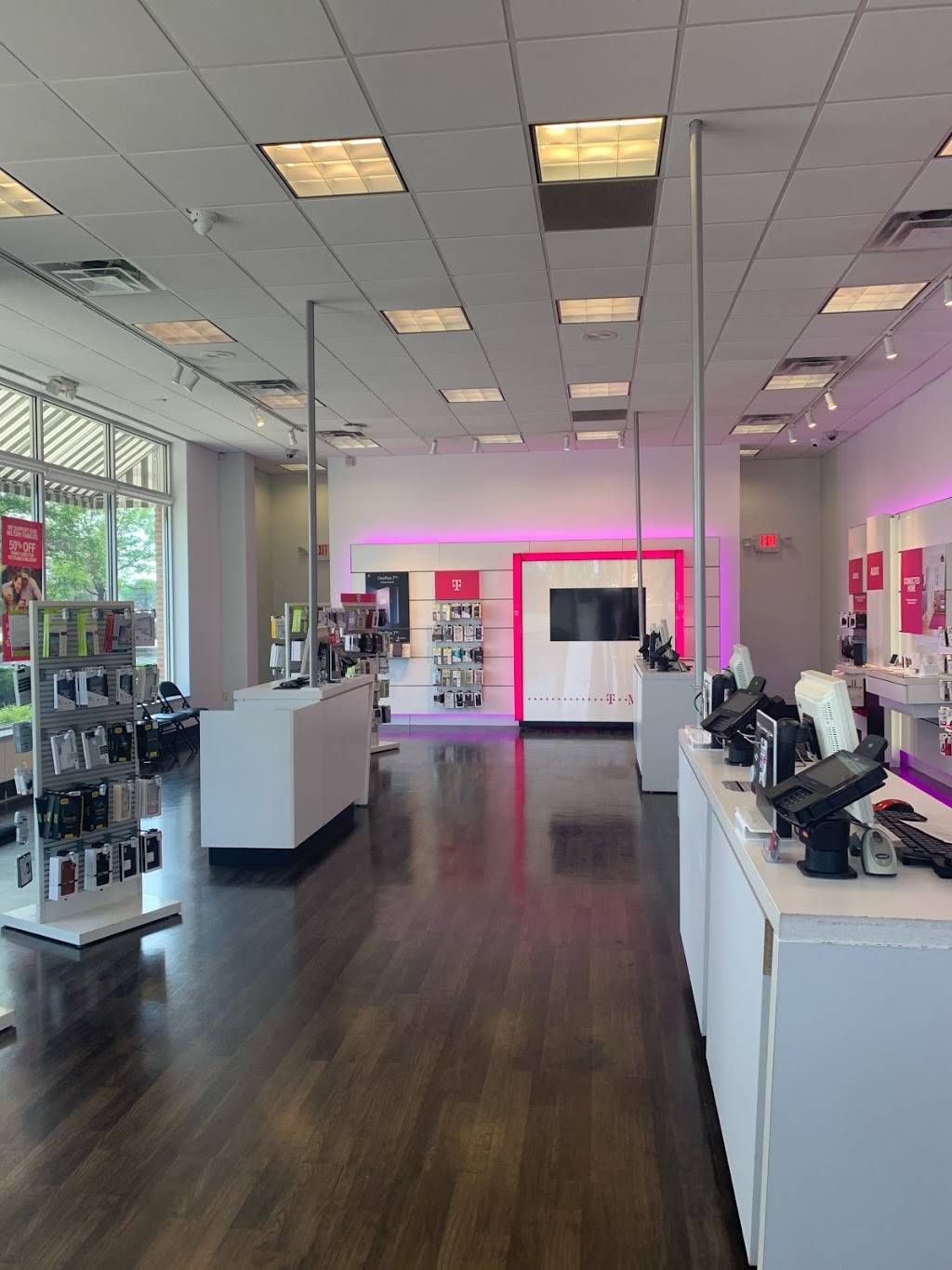 T-Mobile | 3596 E Main St, Columbus, OH 43213, USA | Phone: (614) 237-7164