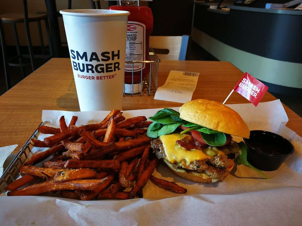 Smashburger | 5 S Morehall Rd Ste 400, Malvern, PA 19355 | Phone: (484) 318-8572