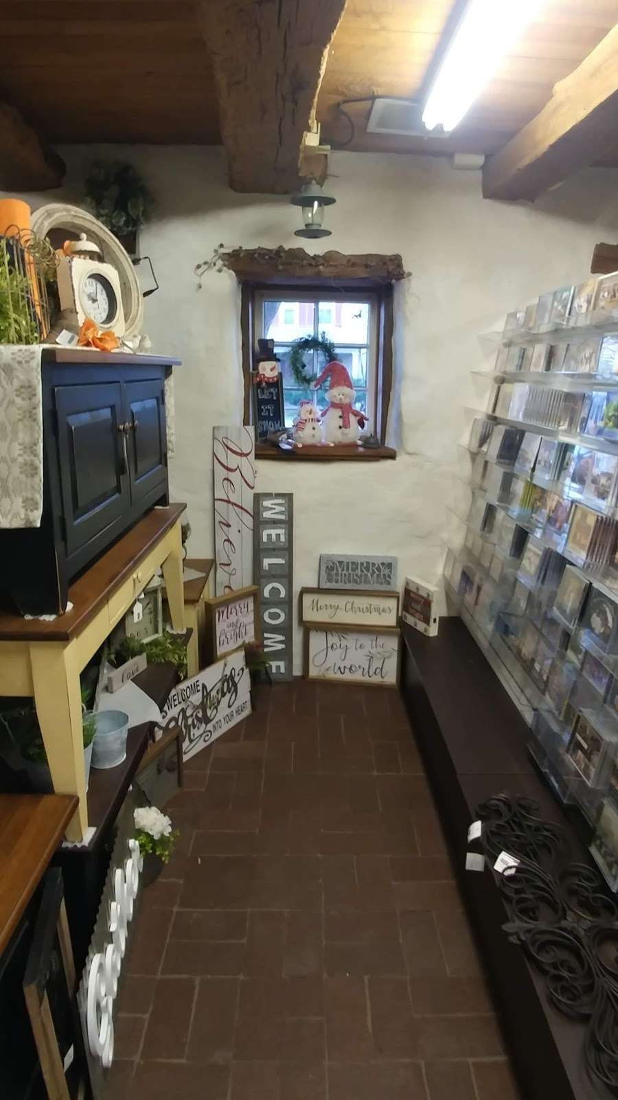 Hurshs Country Store | 2425 W Main St, Ephrata, PA 17522, USA | Phone: (717) 721-2575