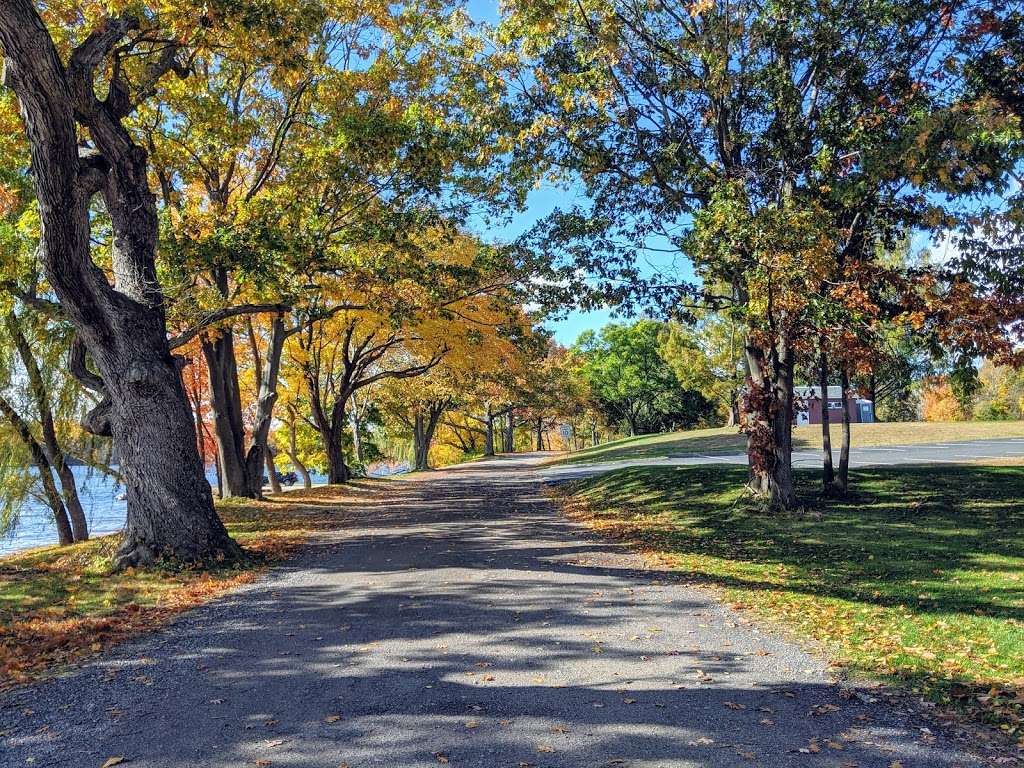 Lake chauncy trail head | Westborough, MA 01581, USA