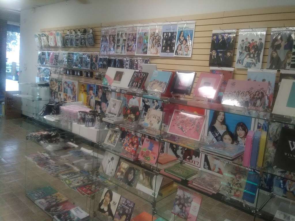 Dream Kpop II -Kpop, Stationery, Gift & 택배 | 1835 N Mason Rd, Katy, TX 77449 | Phone: (832) 437-9326