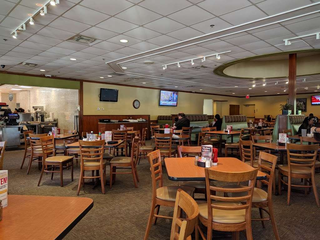 Lubys | 922 Lake Front Cir, The Woodlands, TX 77380, USA | Phone: (281) 367-7892