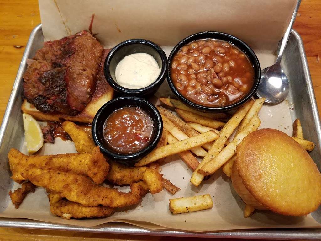 Famous Daves Bar-B-Que | 16539 Washington St, Thornton, CO 80023, USA | Phone: (303) 280-6227