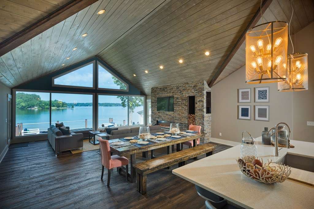 Lake Norman Hideaway Vacation Home | 135 Misty Cove Ln, Mooresville, NC 28117, USA | Phone: (704) 924-0510