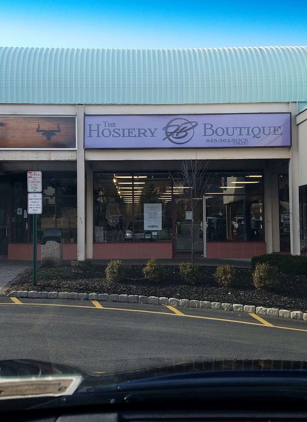 The Hosiery Boutique | 455 NY-306, Monsey, NY 10952, USA | Phone: (845) 362-7625