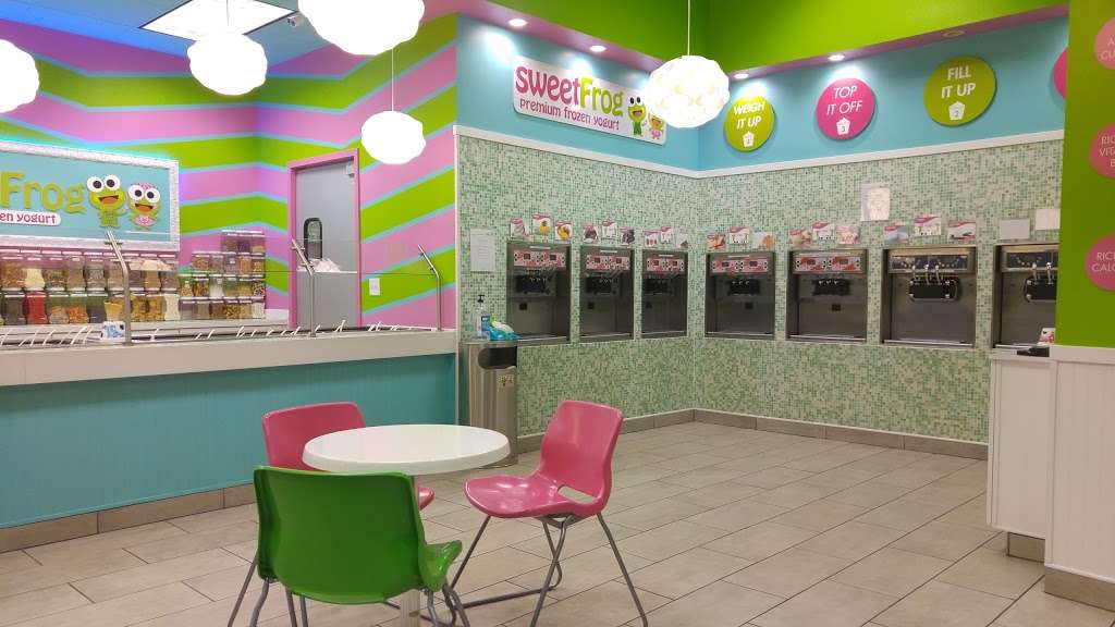 Sweet Frog Legends Kansas City | 1829 Village West Pkwy #131, Kansas City, KS 66111, USA | Phone: (913) 287-1000