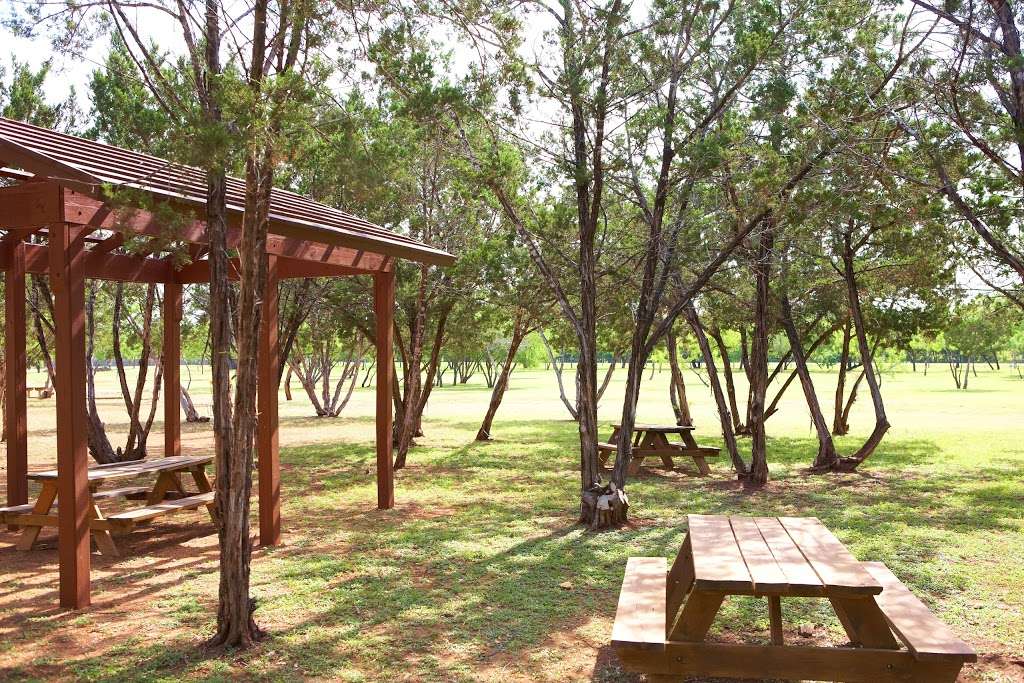 Helotes Fitness Park and Disc Golf Course | 10505 Parrigin Rd, Helotes, TX 78023, USA