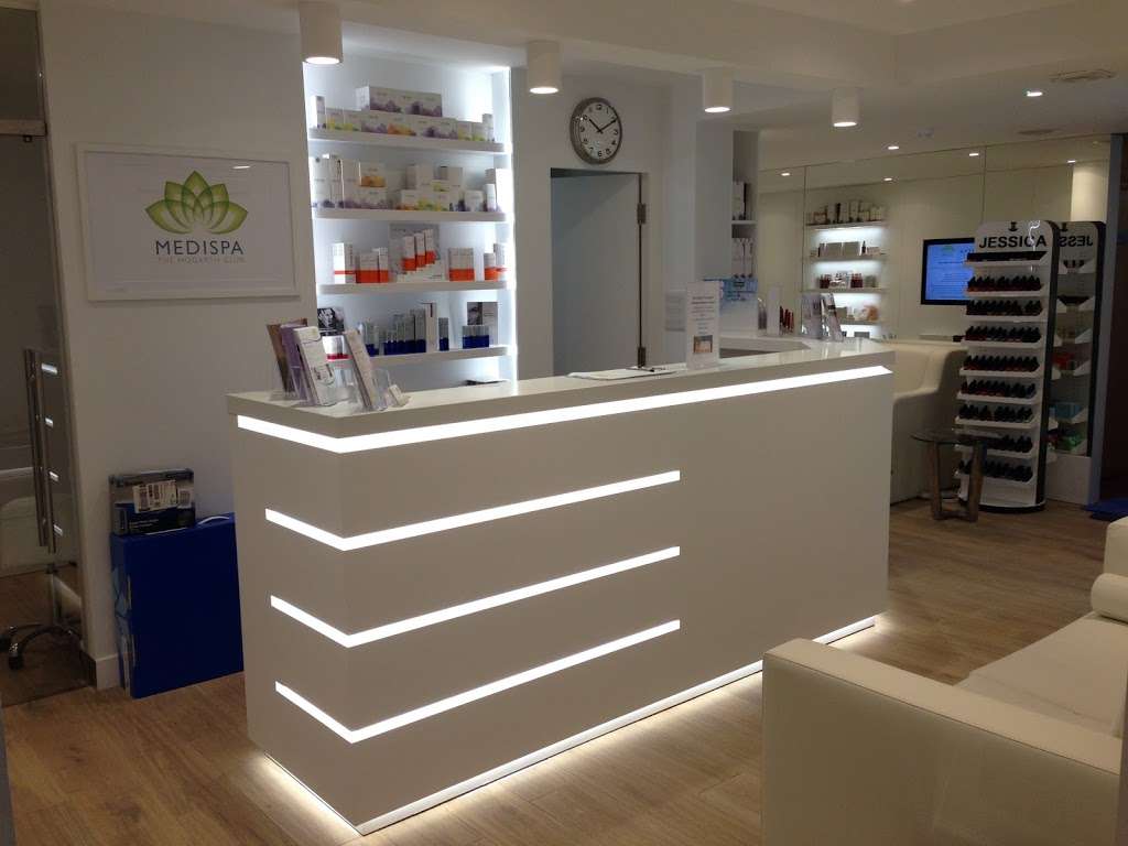 Dr Bela Clinic | 1A Airedale Ave, Chiswick, London W4 2NW, UK | Phone: 020 8747 4746