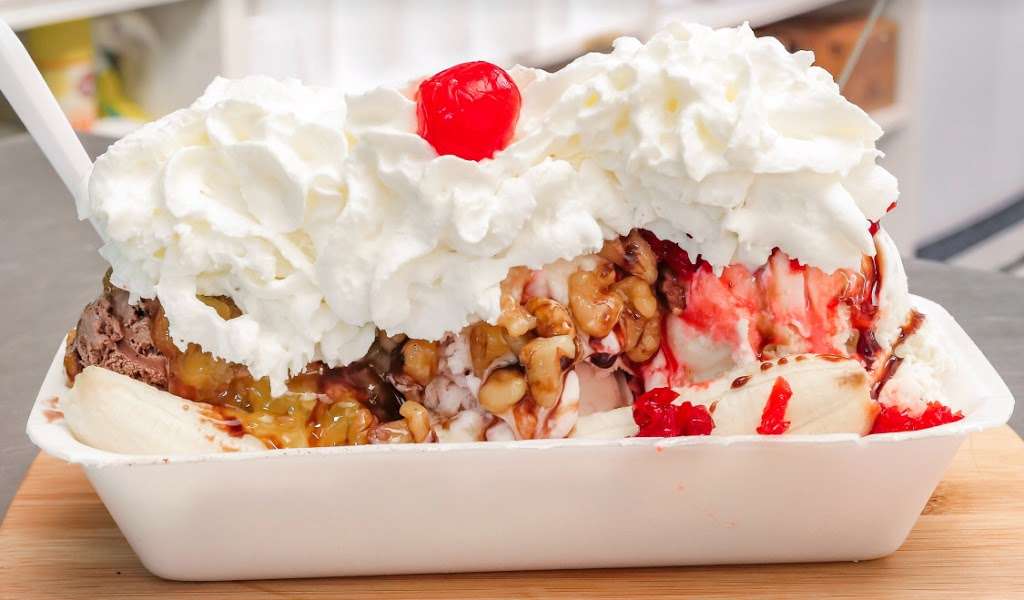 Millies Burgers, Steaks & Shakes | 1441 W Shunk St, Philadelphia, PA 19145, USA | Phone: (215) 467-8553