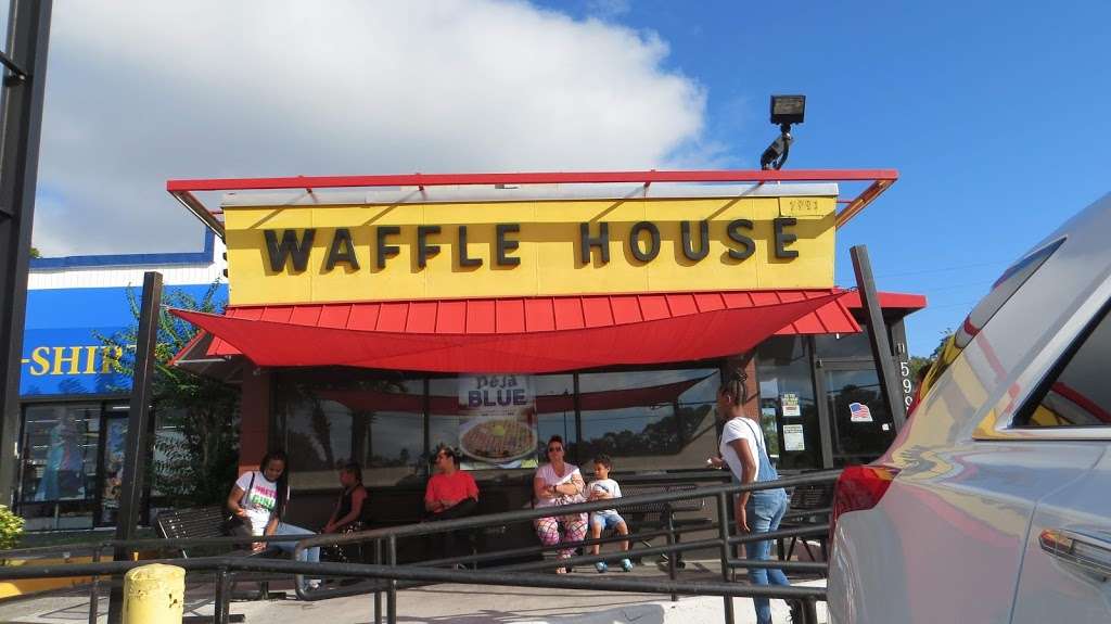 Waffle House | 5991 W Irlo Bronson Memorial Hwy, Kissimmee, FL 34747, USA | Phone: (407) 396-8422