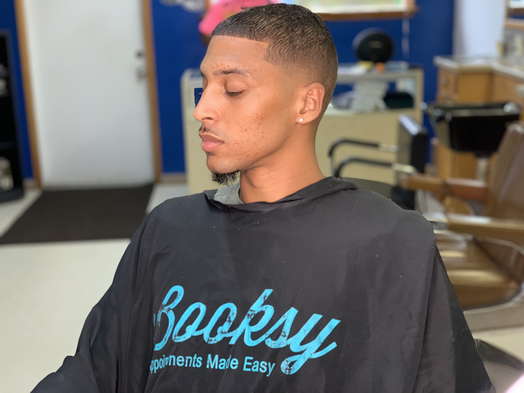 Fresh Cuts Barbershop | 320 Monroe St, Statesville, NC 28625, USA | Phone: (704) 498-6609