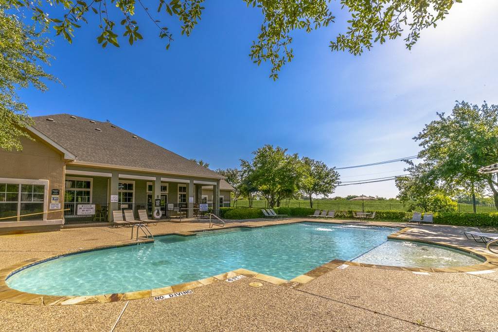 Mayfield Park Apartments | 2104 Worth St, Arlington, TX 76014, USA | Phone: (817) 857-6221