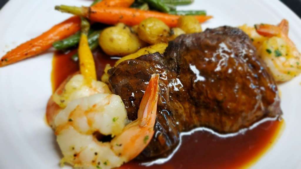 Stonehouse Bar & Grill | 6001 La Madrona Dr, Santa Cruz, CA 95060, USA | Phone: (831) 440-1000