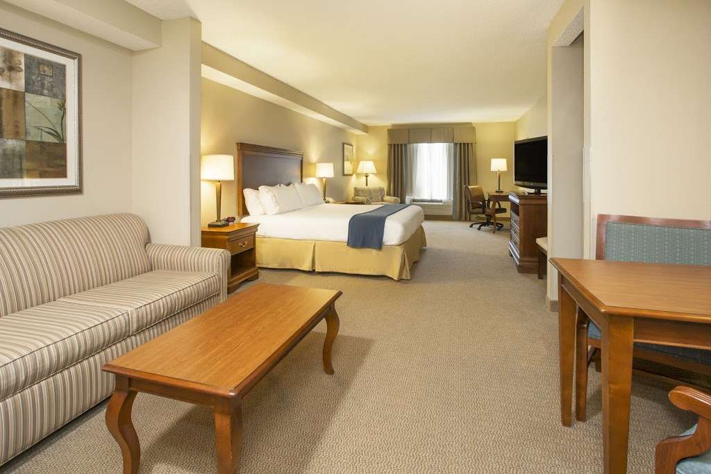 Holiday Inn Express & Suites Culpeper | 787 Madison Rd, Culpeper, VA 22701 | Phone: (540) 825-7444