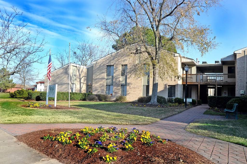 Mayfair Apartments | 5826 Newtown Arch, Virginia Beach, VA 23462, USA | Phone: (757) 499-8888