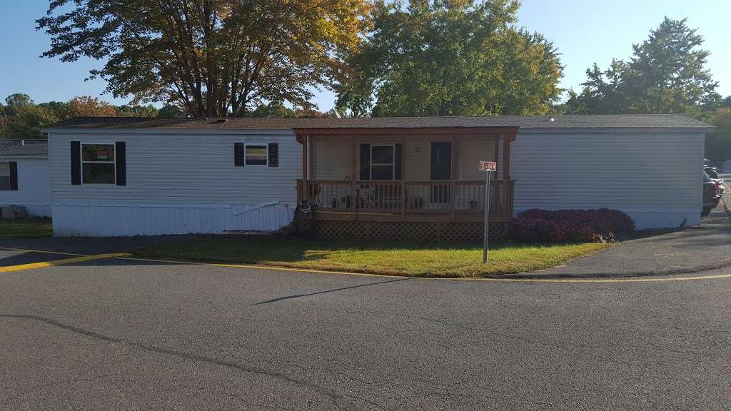 Forest Park Mobile Home Community | 7800 Tayloe Dr, Manassas, VA 20112, USA | Phone: (703) 791-3054