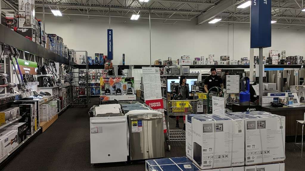 Best Buy | 300 NJ-18 #4, East Brunswick, NJ 08816, USA | Phone: (732) 257-5293