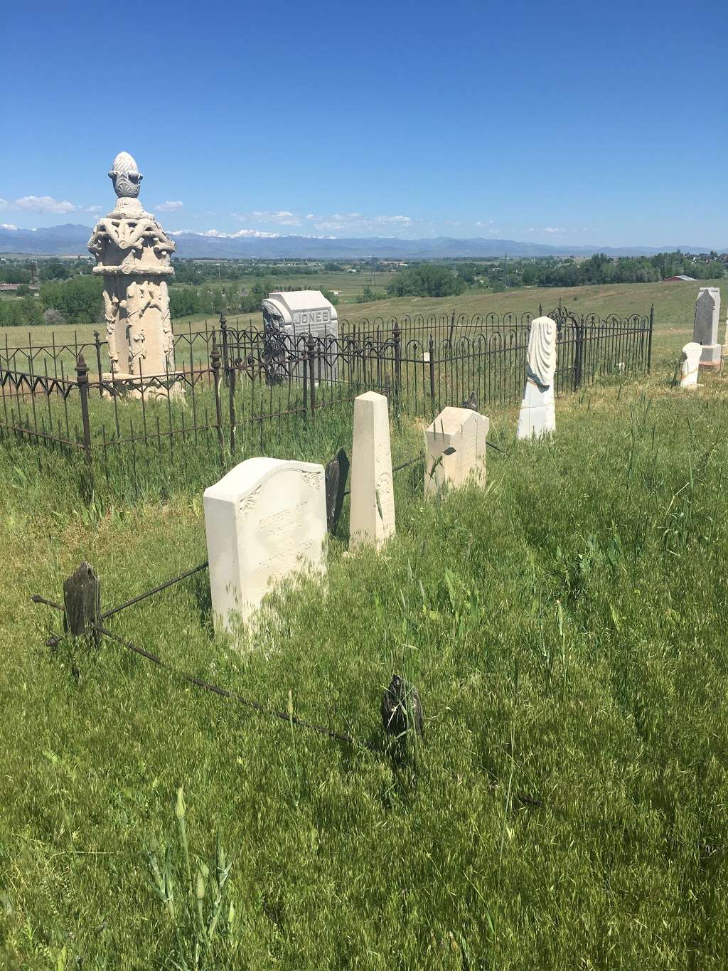 Mount Pleasant Cemetery | 520 Colliers Blvd, Erie, CO 80516, USA | Phone: (303) 926-2700