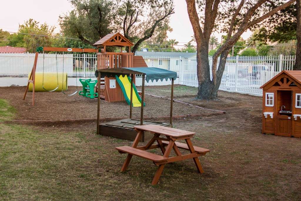 Camelback Holistic Preschool | 3530 N 32nd St, Phoenix, AZ 85018, USA | Phone: (602) 466-1085