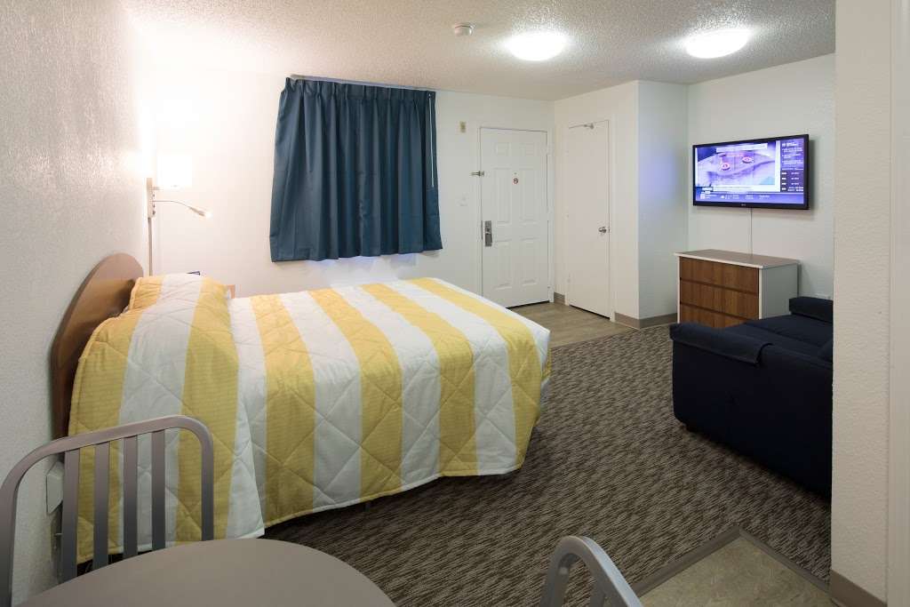 InTown Suites Extended Stay Charlotte NC - North Tyron | 7706 N Tryon St, Charlotte, NC 28262 | Phone: (704) 510-5348
