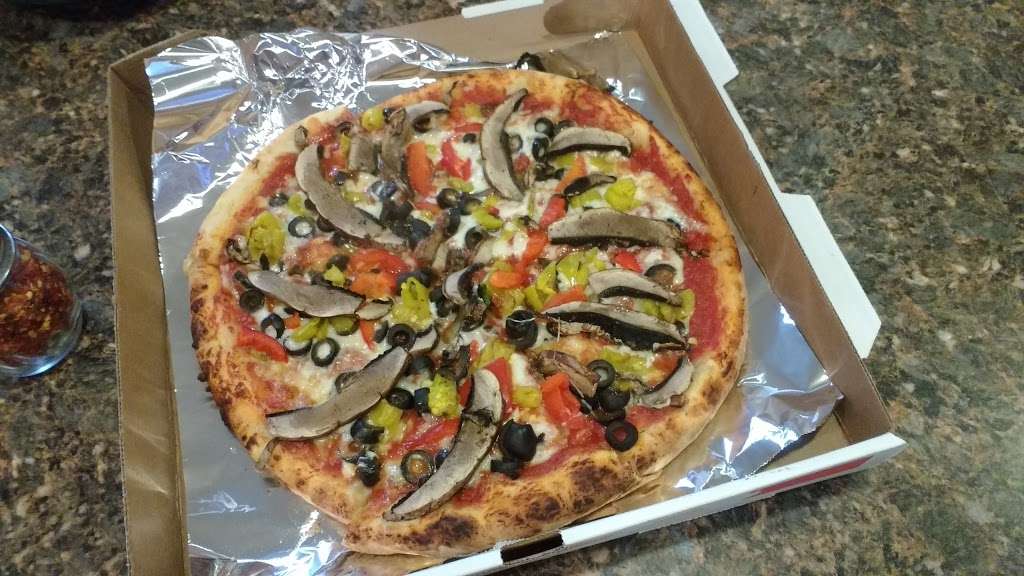 River Edge Pizza Kitchen | 830 Kinderkamack Rd, River Edge, NJ 07661, USA | Phone: (201) 265-4900