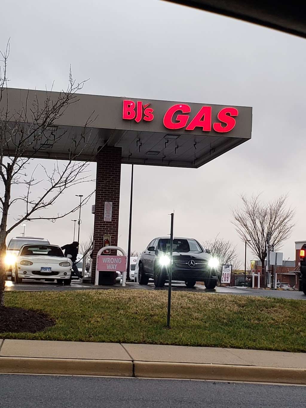 BJ #39 s Gas 1781 Ritchie Station Ct Capitol Heights MD 20743