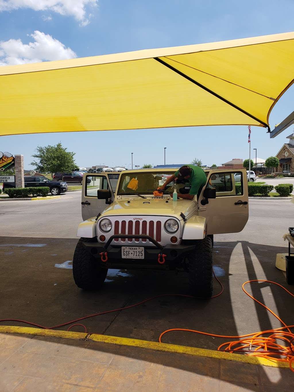 Grand Slam Car Wash & Lube | 2626 W Walker St, League City, TX 77573, USA | Phone: (281) 309-9274