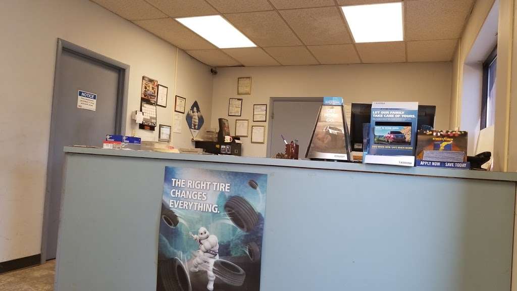 Highlands Tire & Services Center | 1110 Roosevelt Ave, York, PA 17404, USA | Phone: (717) 848-6347