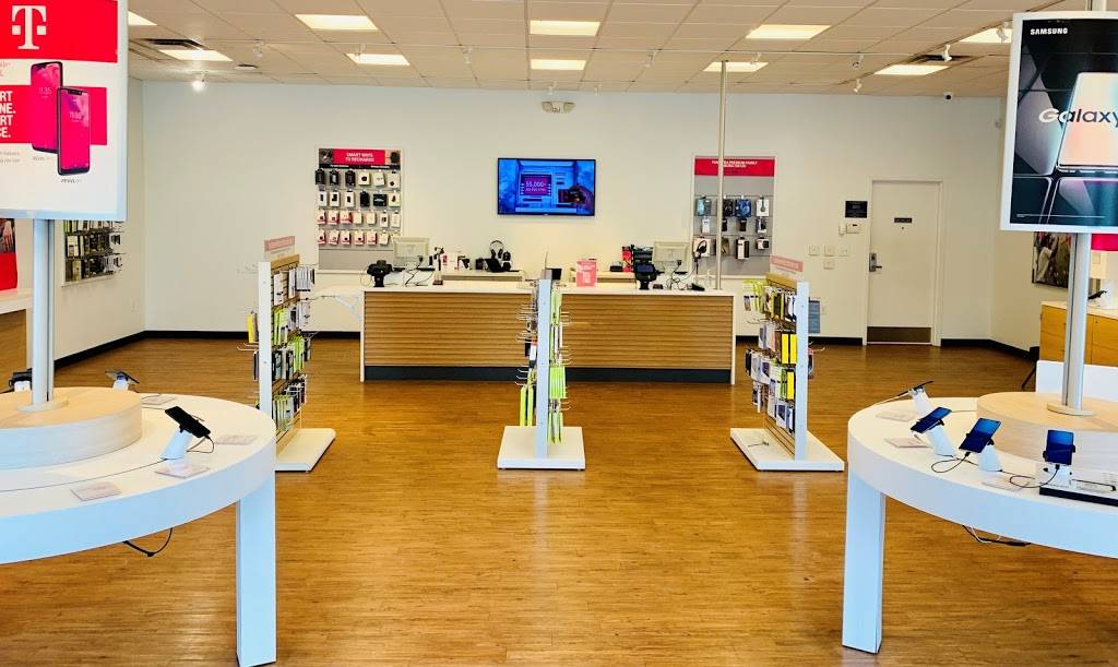 T-Mobile | 3769 S High St, Columbus, OH 43207 | Phone: (614) 409-0120