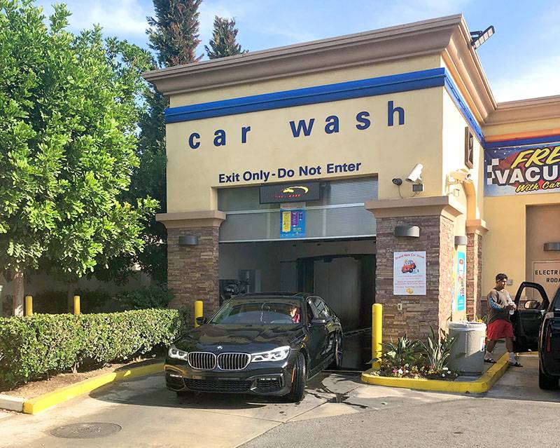 AM PM Car Wash | 770 N East St, Anaheim, CA 92805, USA | Phone: (714) 956-1900