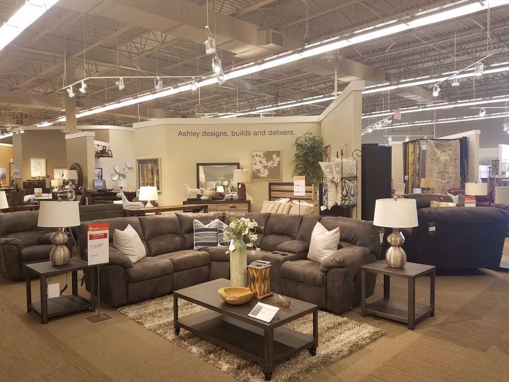 Ashley HomeStore | 905 Perimeter Dr, Schaumburg, IL 60173 | Phone: (847) 240-5910