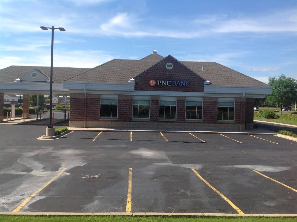 PNC Bank | 395 Pewaukee Rd, Pewaukee, WI 53072, USA | Phone: (262) 691-5840