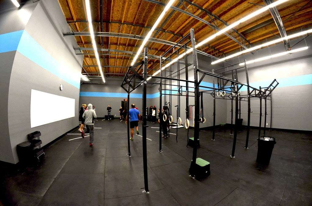 CrossFit Kinnick Ontario | 3550 E Philadelphia St #160, Ontario, CA 91761 | Phone: (909) 287-1150