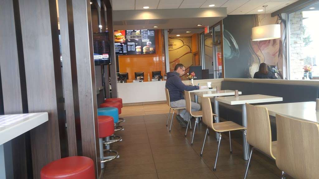 McDonalds | 2940 Brunswick Pike, Lawrence Township, NJ 08648, USA | Phone: (609) 771-0236
