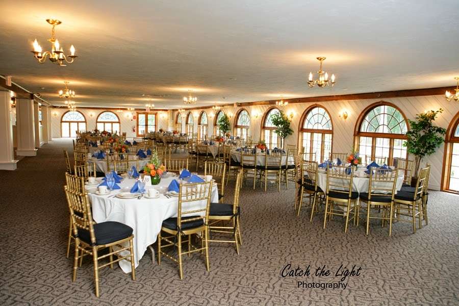 Pembroke Country Club | 94 W Elm St, Pembroke, MA 02359, USA | Phone: (781) 829-2292