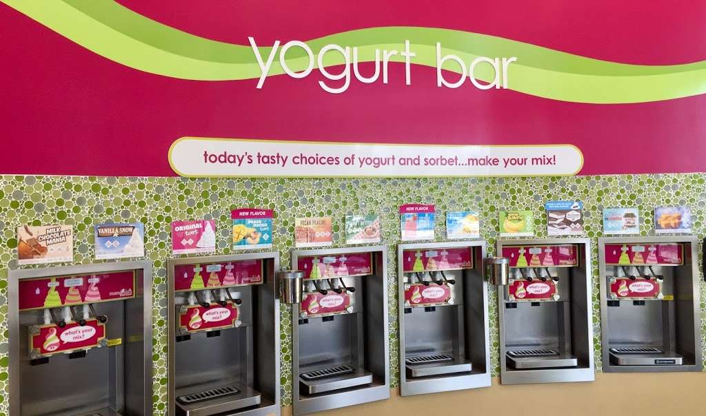 Menchies Frozen Yogurt | 1128 E Baseline Rd Suite 101, Tempe, AZ 85283, USA | Phone: (480) 307-6037