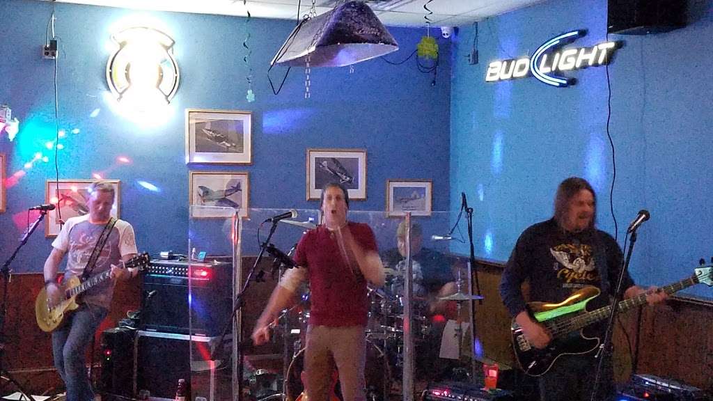 Christis Bar & Grill | 6415 Delilah Rd, Egg Harbor Township, NJ 08234, USA | Phone: (609) 383-2700