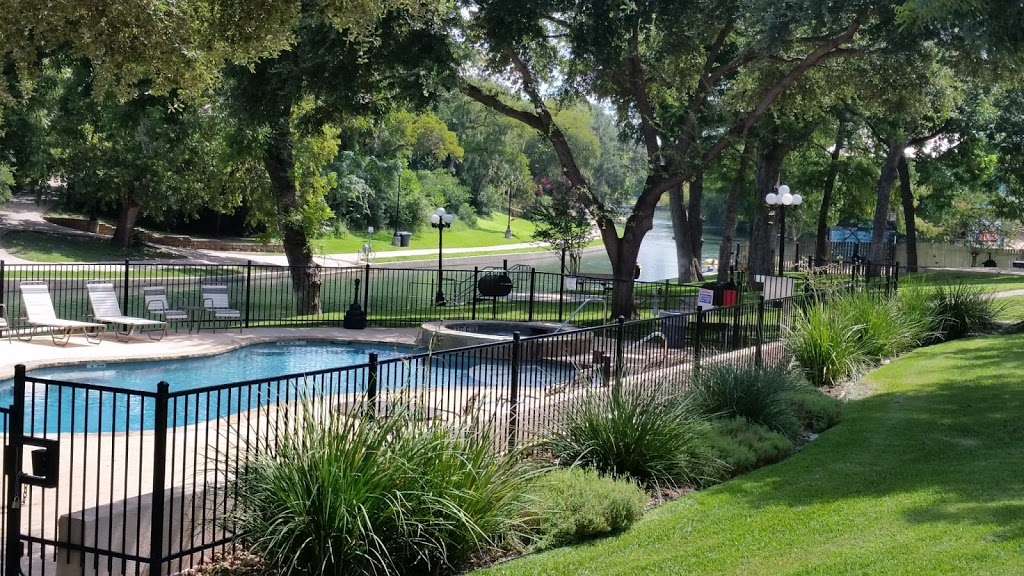 Comal River Rentals | 13312 Redfish Ln Suite 101, Stafford, TX 77477, USA | Phone: (281) 450-5261