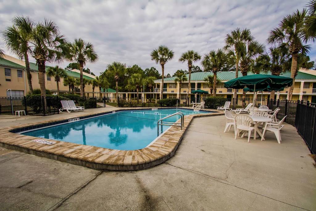 Quality Inn Airport | 1351 Airport Rd, Jacksonville, FL 32218, USA | Phone: (904) 741-0094