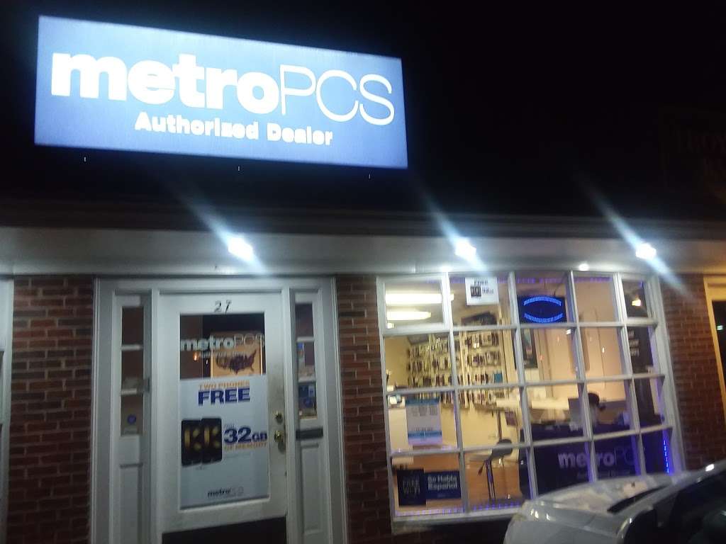 Metro by T-Mobile | 27 Russell St, Woburn, MA 01801, USA | Phone: (781) 933-9911
