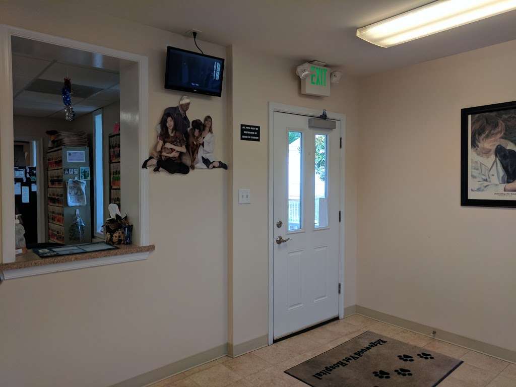 Edgewood Veterinary Hospital | 2007 Pulaski Hwy, Edgewood, MD 21040, USA | Phone: (410) 676-7800