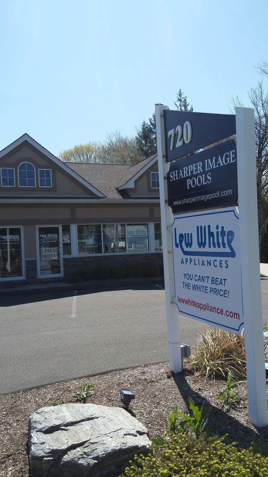 Lew White Appliances | 720 Main St, Monroe, CT 06468, USA | Phone: (203) 445-0515