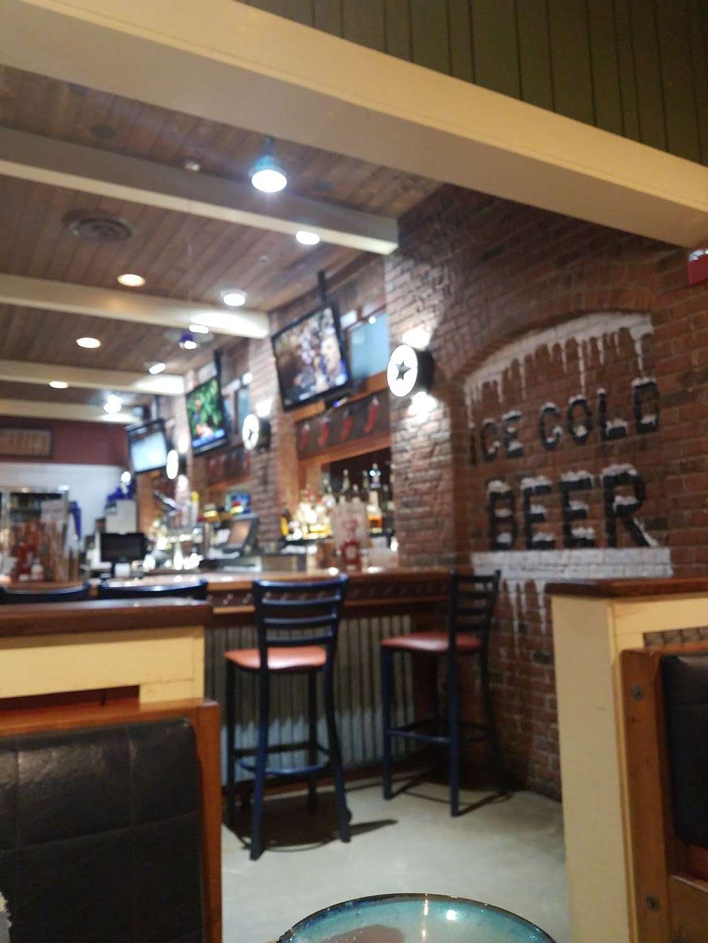 Chilis Grill & Bar | 257 Hartford Ave, Bellingham, MA 02019 | Phone: (508) 966-3439