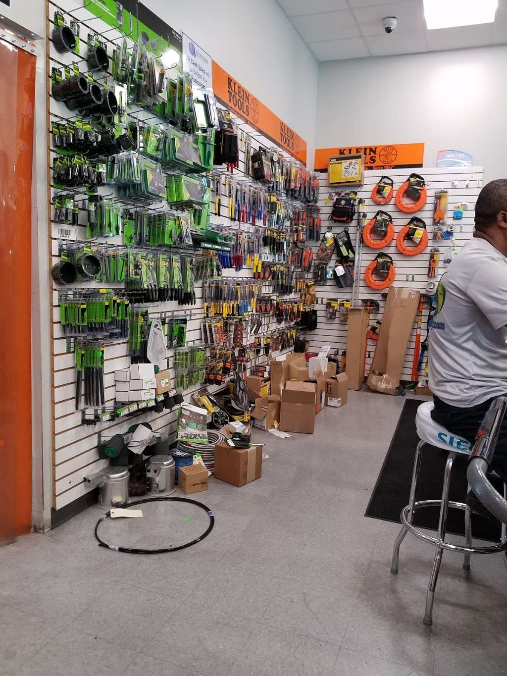 World Electric Supply | 3101 NW 27th Ave #101, Pompano Beach, FL 33069 | Phone: (954) 979-1960