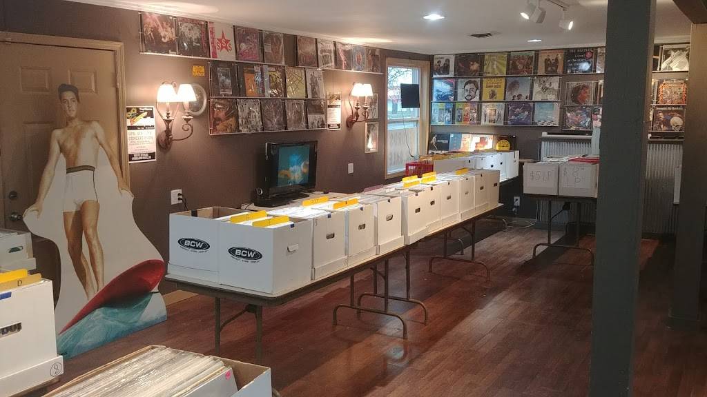 Vinyl Heaven | 7544 Floyd St, Overland Park, KS 66204, USA | Phone: (913) 499-7442