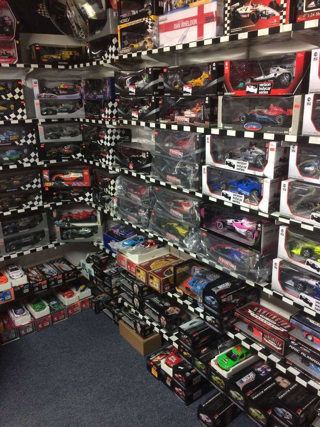 Farners Racing Collectables | 2048 Black Gap Rd, Fayetteville, PA 17222, USA | Phone: (717) 352-2782