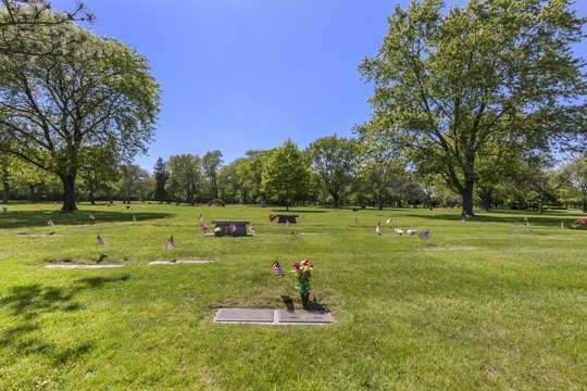 Evergreen Cemetery | 3401 W 87th St, Evergreen Park, IL 60805 | Phone: (708) 422-9051